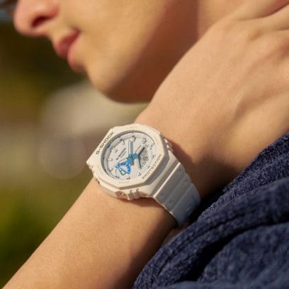 Casio G-Shock GA-2100HDS-7ADR -Hidden Glow Series -"CasiOak" - White & Neon