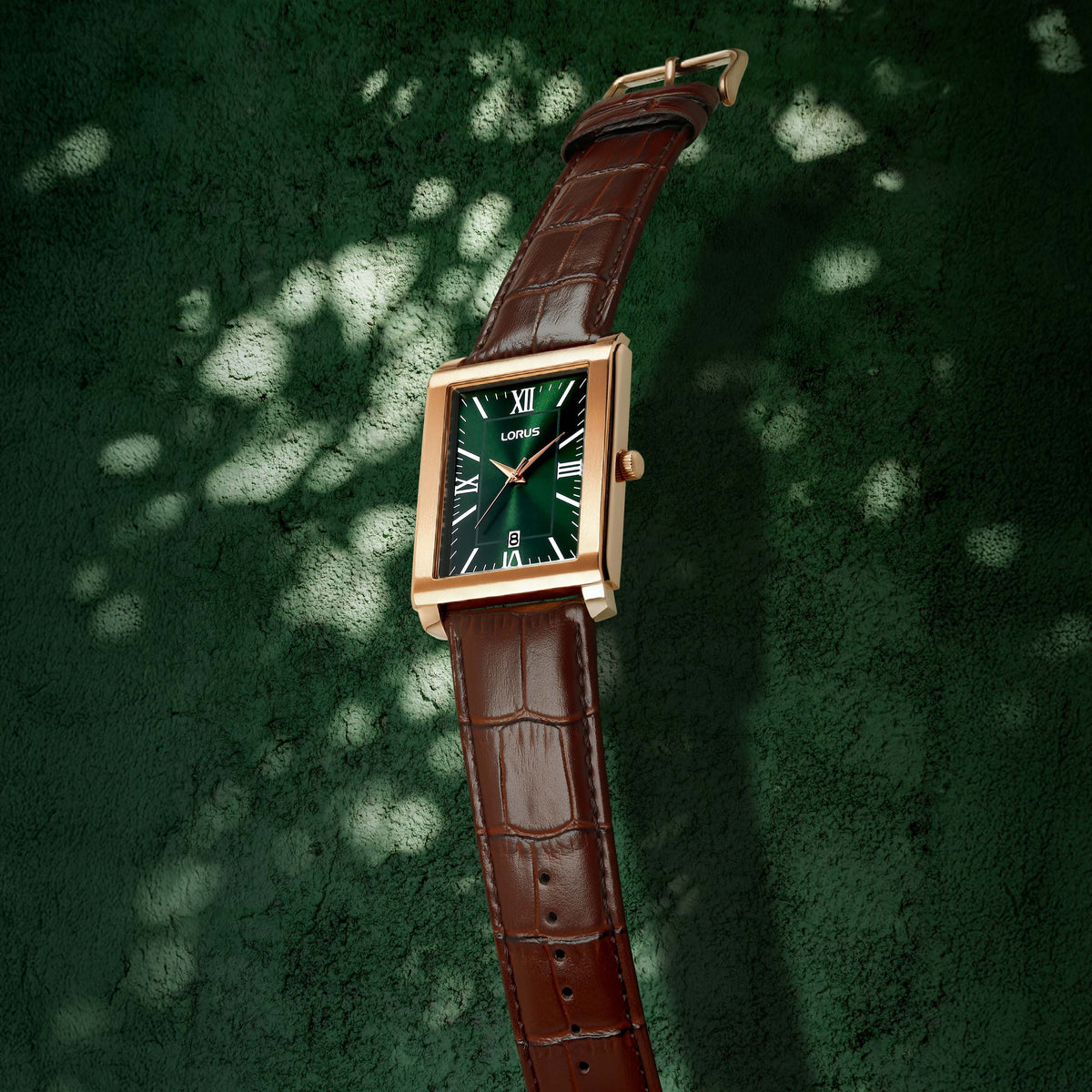 Lorus - Men Brown Leather Strap Watch - RS990DX9