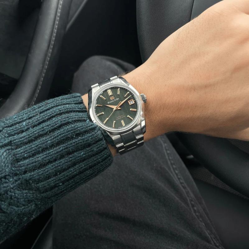 Seiko Titanium Classic Mens Silver Stainless steel Watch-SUR377P1