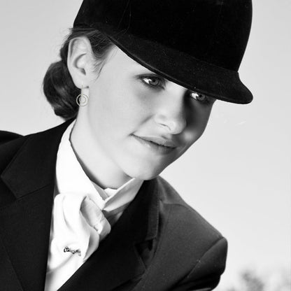 Cici Collection - Piccolo Classico Short Pin Earrings