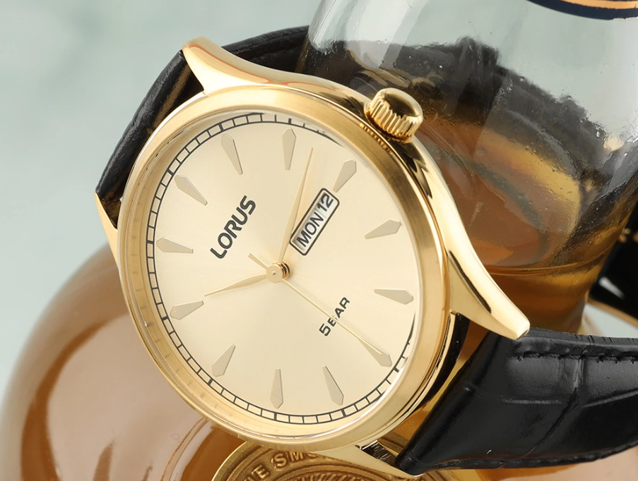 Lorus - Men Black Leather Strap Watch - RH328BX9G